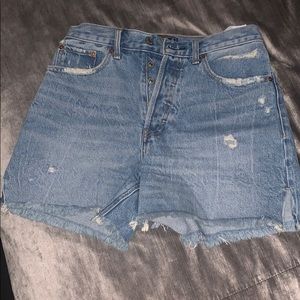 Abercrombie 4” high rise shorts